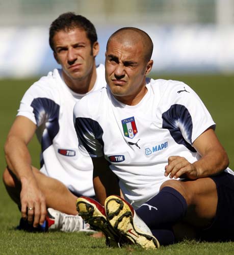 在他缺阵期 在他缺阵期