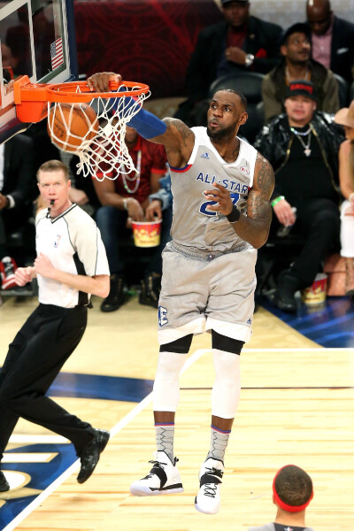 [法甲]第13轮：欧塞尔0-0里昂 集锦